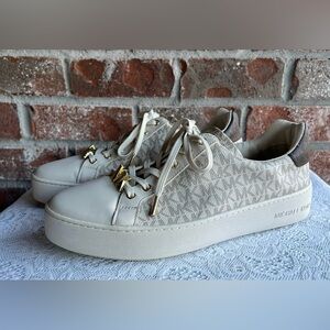 Michael Kors Beige and  Poppy Lace-Up Sneaker. Size 11